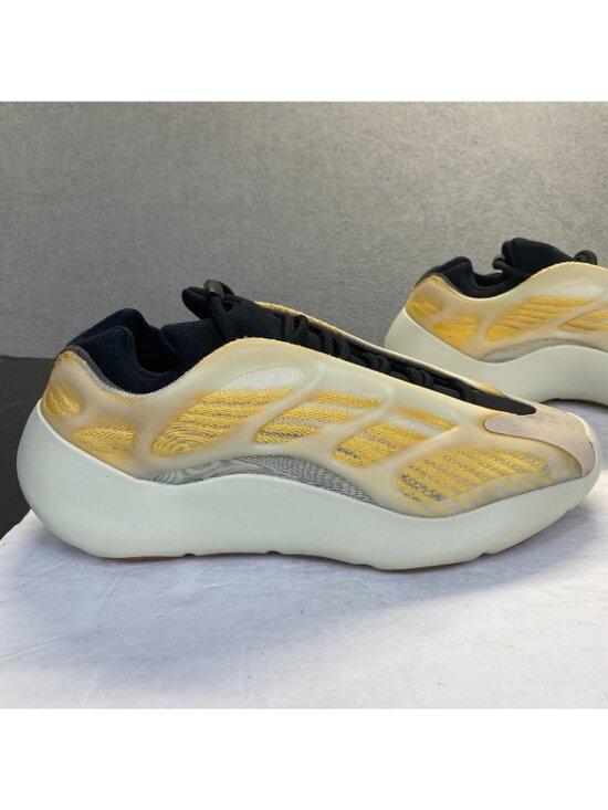 adidas Yeezy 700 V3 \'Mono Safflower\' HP5425,Size 10,Mens Athletic Shoes main image 11